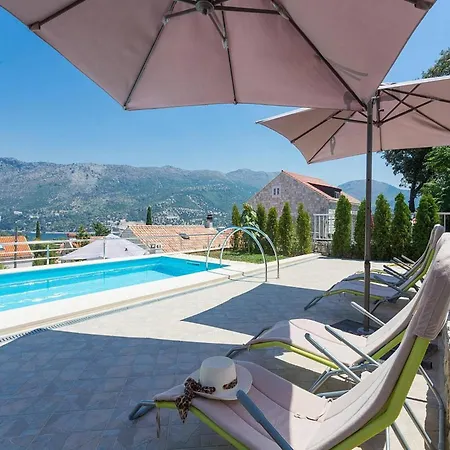 Apartment With Swimming Pool Veliki, Dubrovnik - 27701 *