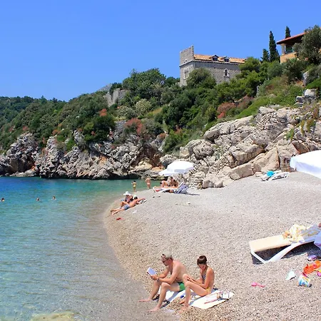 Apartment With Swimming Pool Veliki, Dubrovnik - 27701 Zaton (Dubrovnik-Neretva)